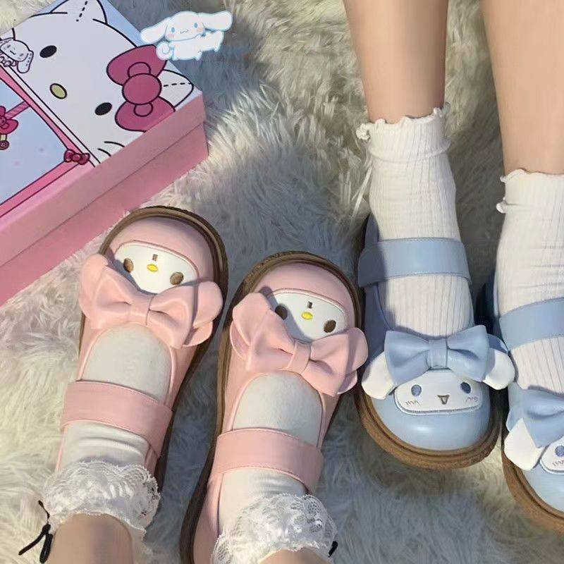 Chaussures en cuir Sanrio