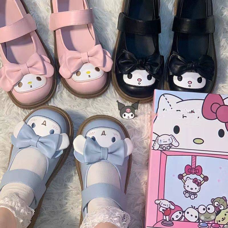 Chaussures en cuir Sanrio